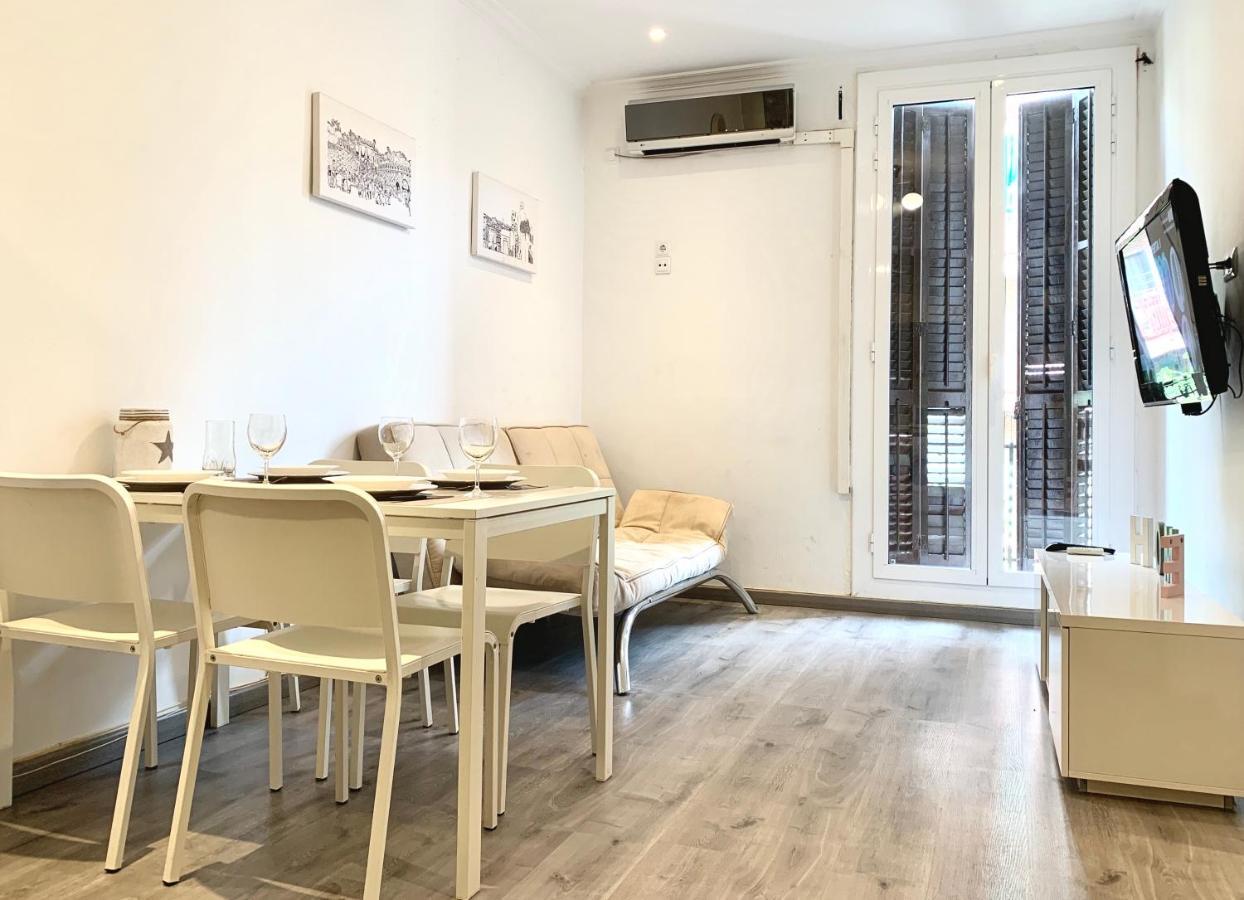 Charm Sagrada Familia Appartement Barcelona Buitenkant foto